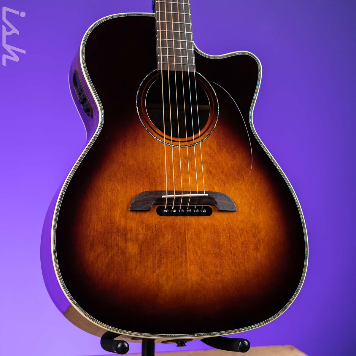 Alvarez Yairi WY1 Weir Stage Model Acoustic-Electric Guitar
