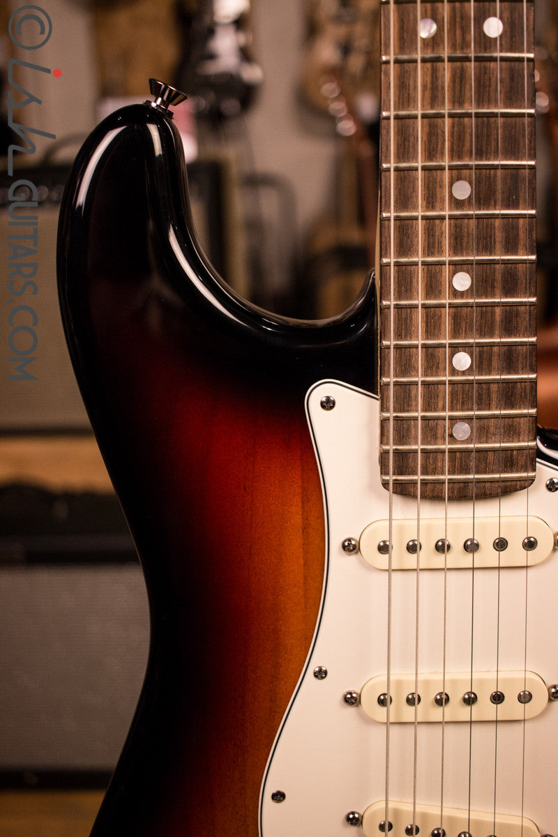 USA Fender 60th Anniversary Diamond Stratocaster Used