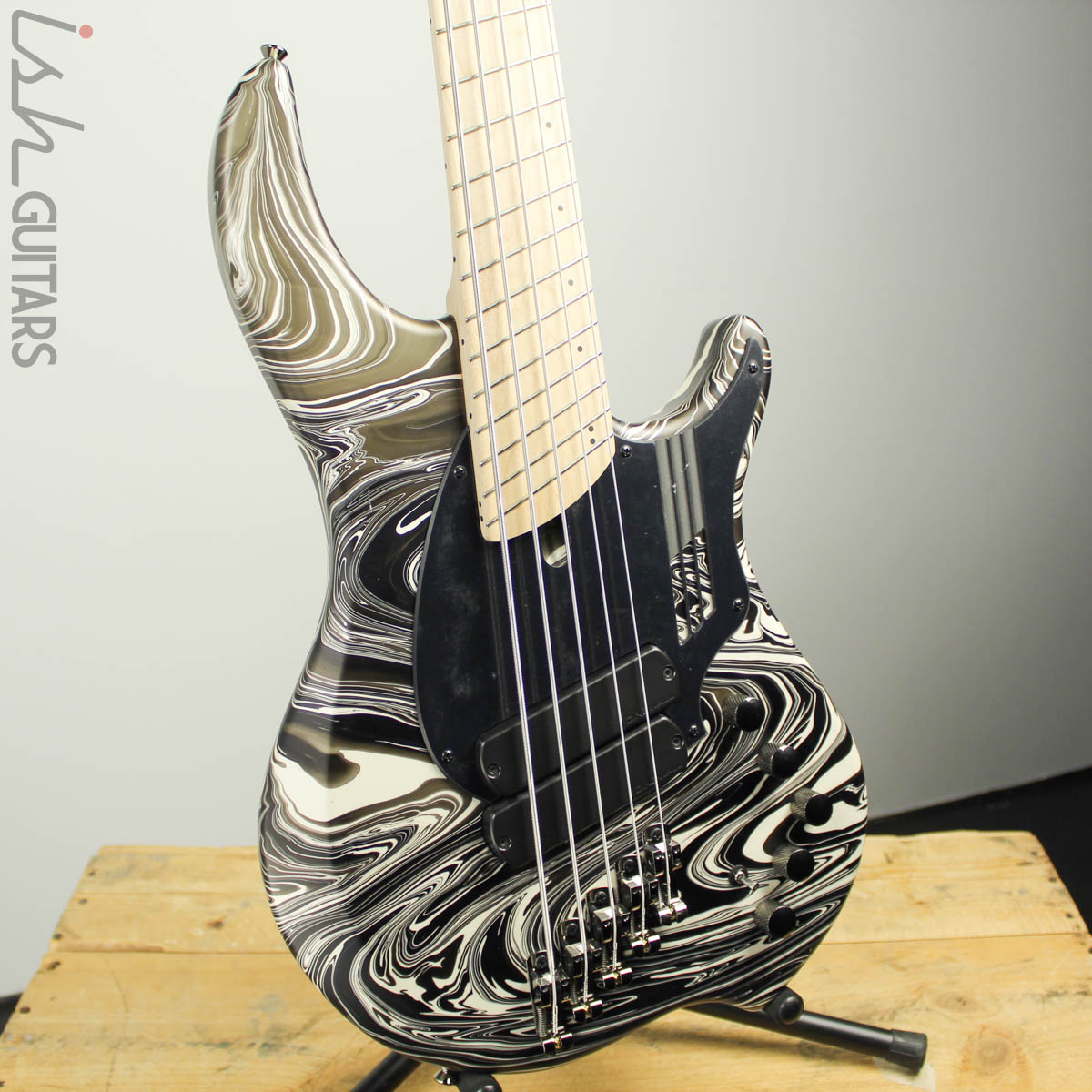 Dingwall NG2 5-String Ducati White Swirl B-STOCK – Ish Guitars