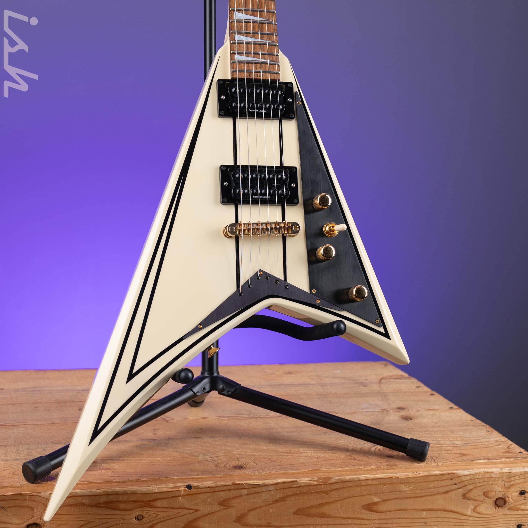 1991 Jackson USA Randy Rhoads V Antique White w/ Black Pinstripes