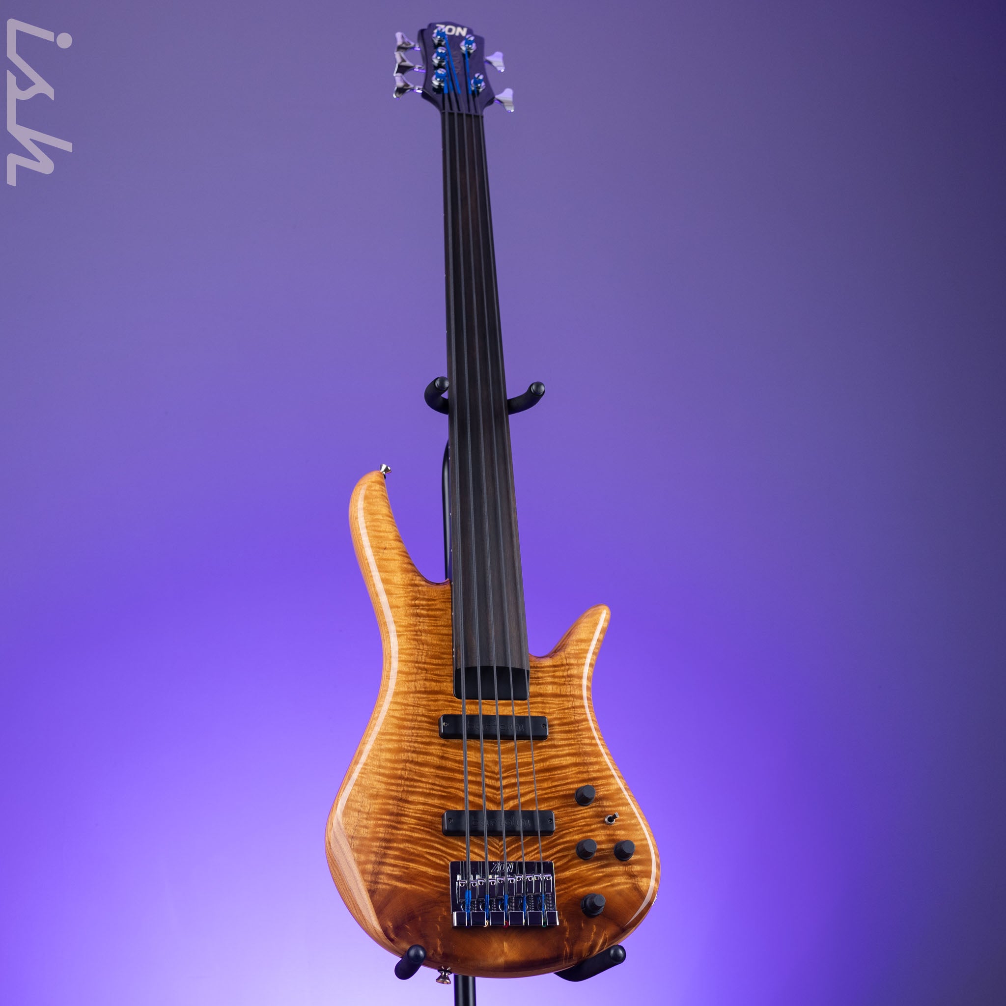 2000 Zon Sonus Custom Fretless 5-String Bass Flame Myrtlewood