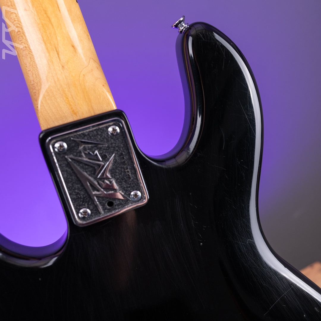 1987 Peavey T-40 Bass Guitar Black *As-Is*