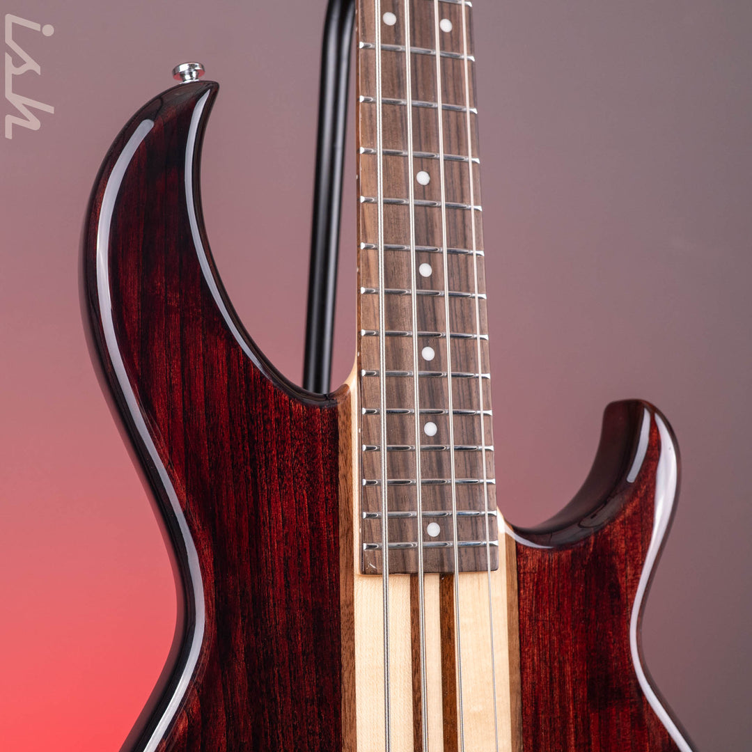 Aria Pro II SB-700 Walnut