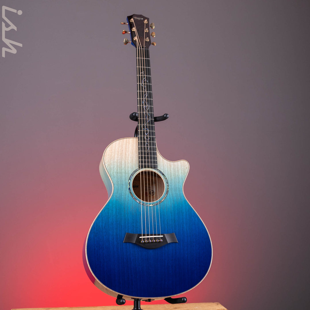 Taylor Custom Grand Concert C22e 12-Fret Ombre Blue Catch 