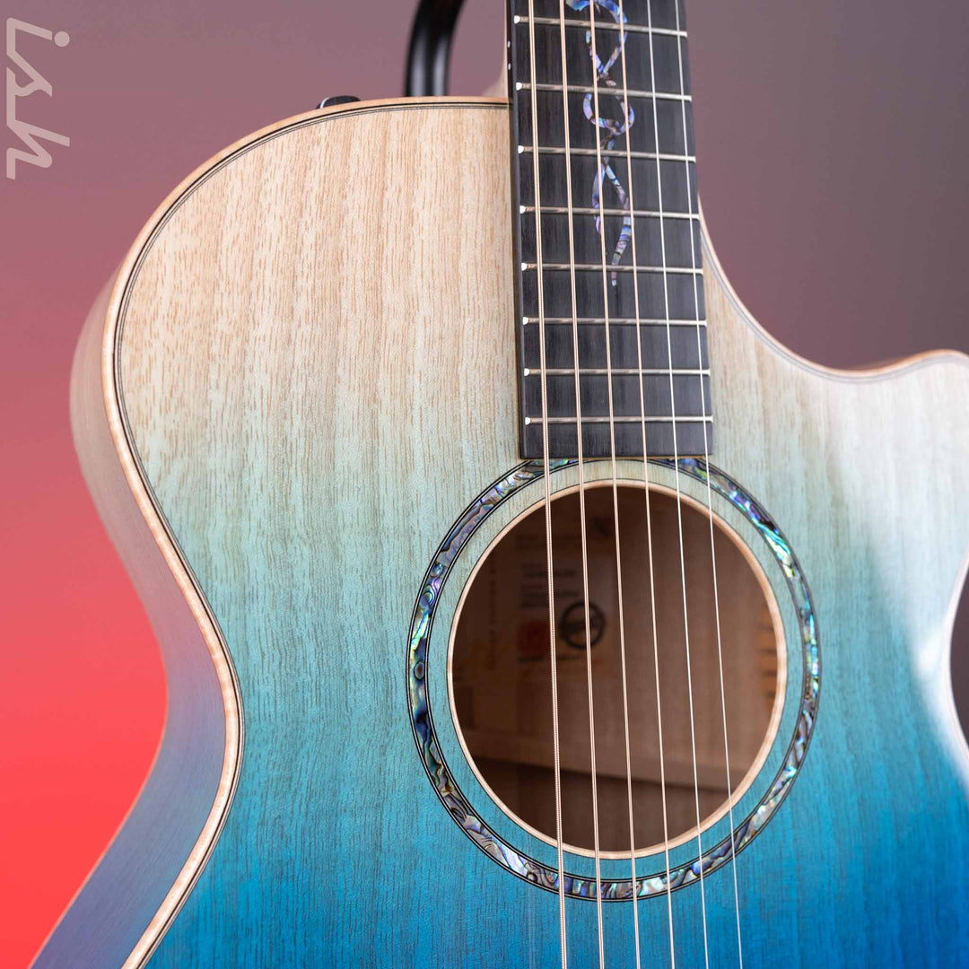 Taylor Custom Grand Concert C22e 12-Fret Ombre Blue Catch 