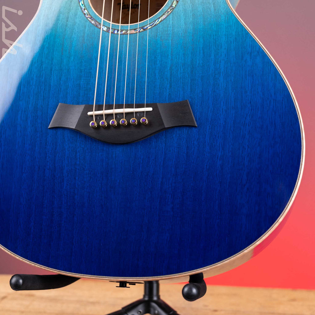 Taylor Custom Grand Concert C22e 12-Fret Ombre Blue Catch 