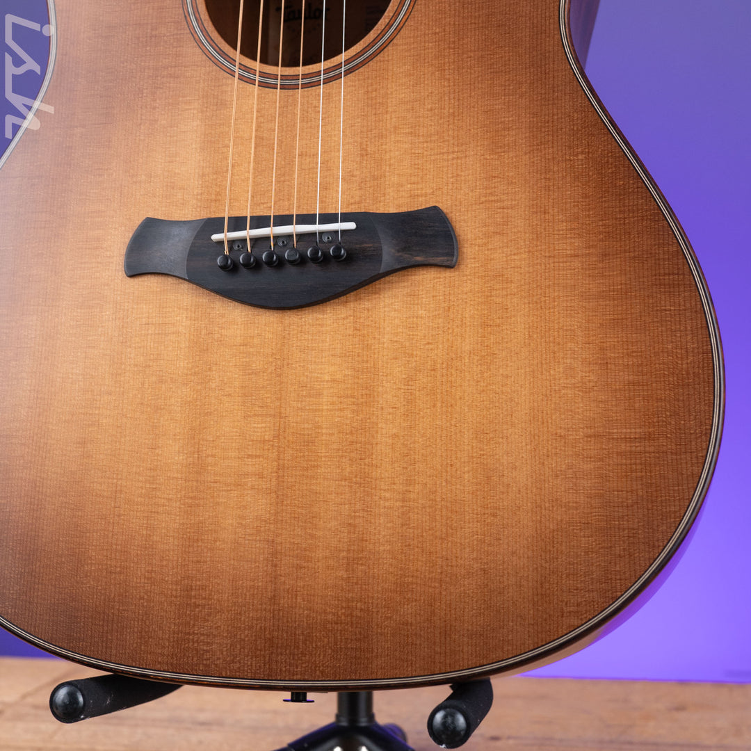 2021 Taylor Builder’s Edition 517e Acoustic Guitar Wild Honey Burst