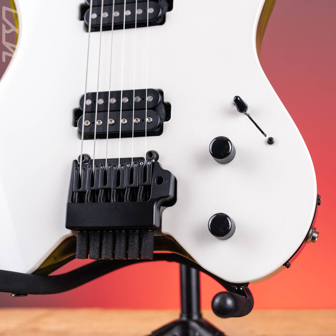 美品・希少6弦ベースCarparelli Guitars CF-6 Yahoo!オークション - Carparelli ギター CF-6 カパレリ 6弦