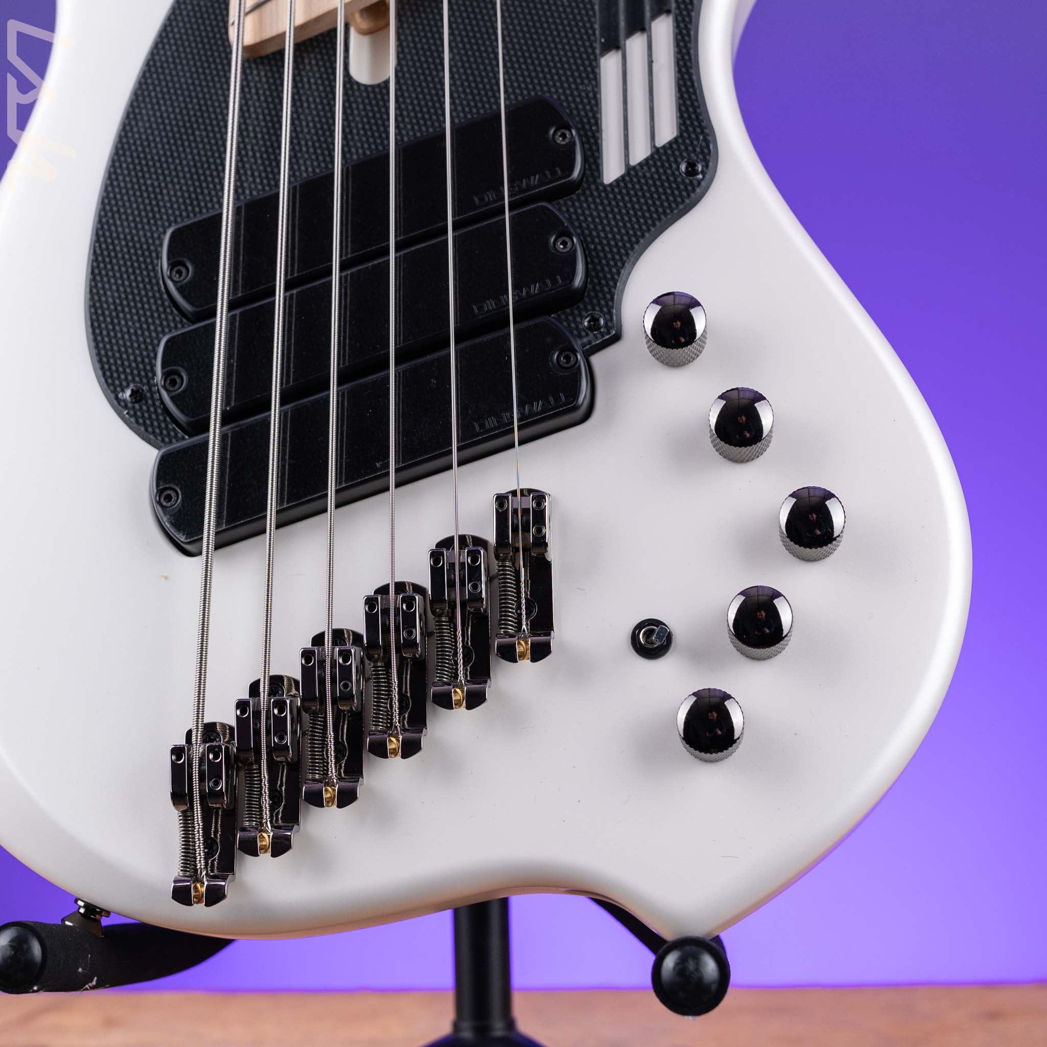 Dingwall NG-3 6-String Bass Matte Ducati Pearl White – Ish Guitars