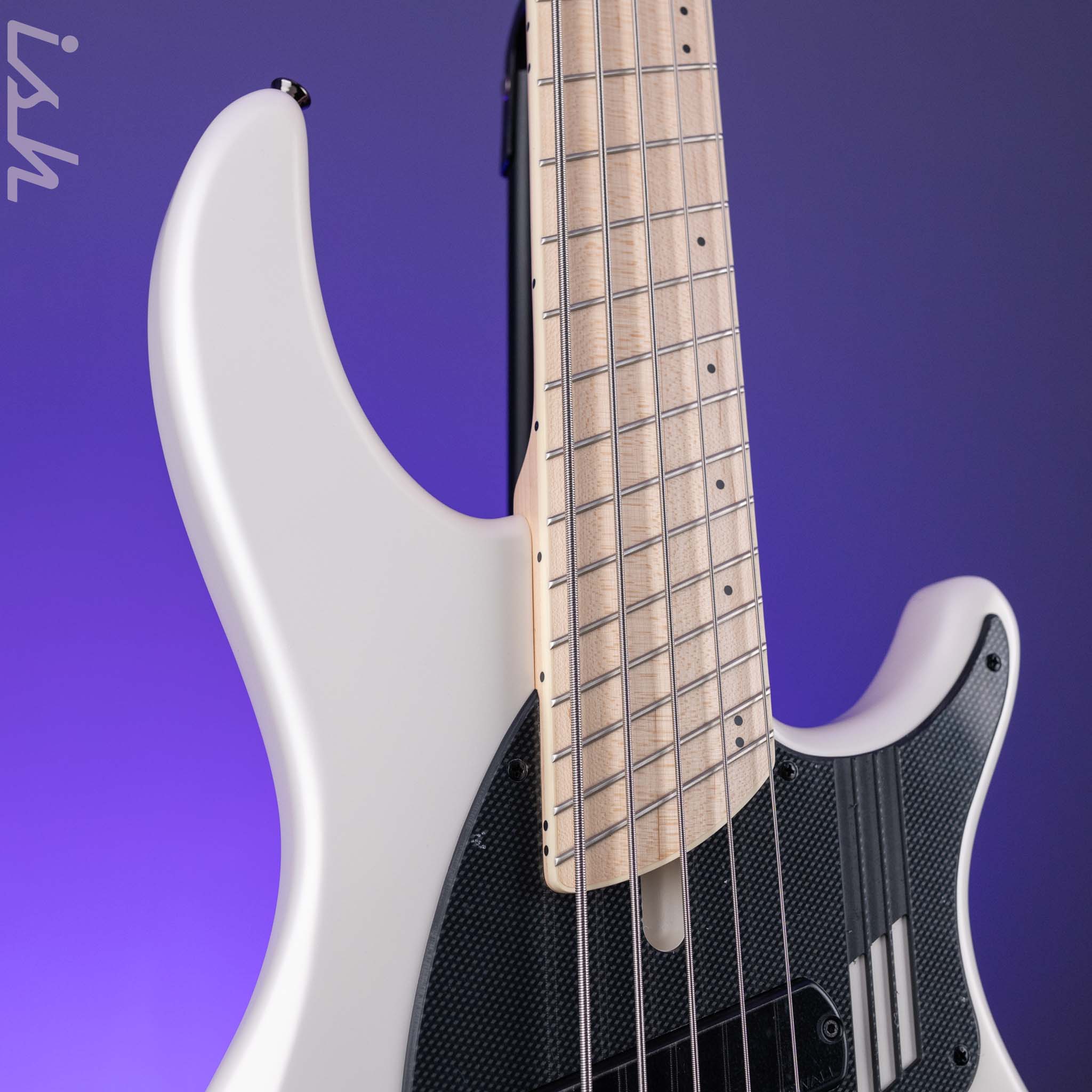 Dingwall NG-3 5-String Bass Matte Ducati Pearl White – Ish Guitars