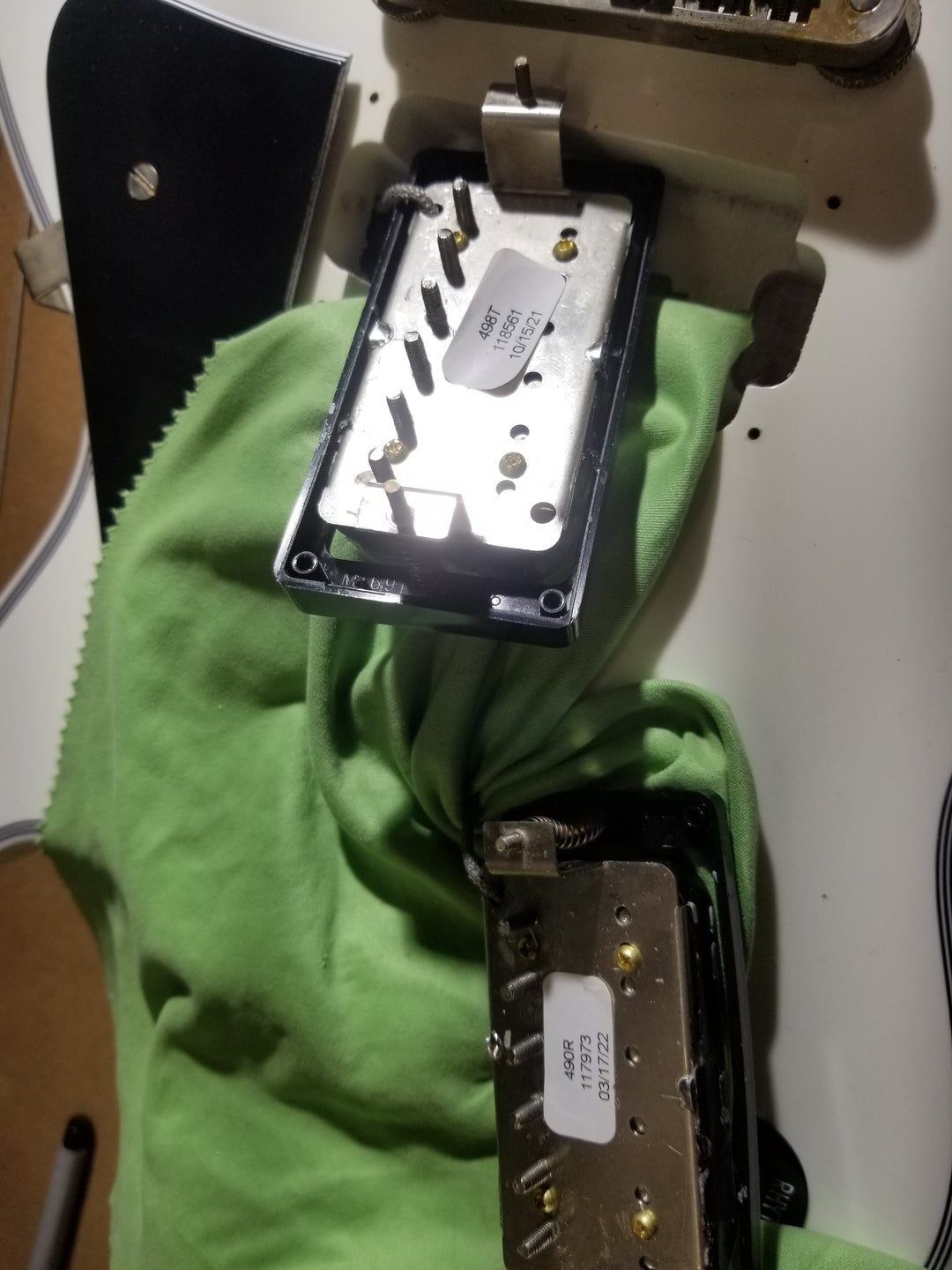 2022 Gibson Les Paul Custom White - Headstock Repair