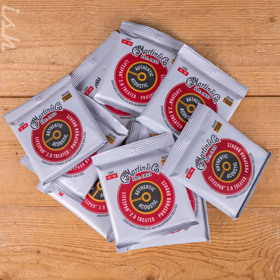 Martin MA540T 12-54 Light 10-Pack Authentic Acoustic Lifespan 2.0 Treated 92/8 Phosphor Bronze Guitar Strings