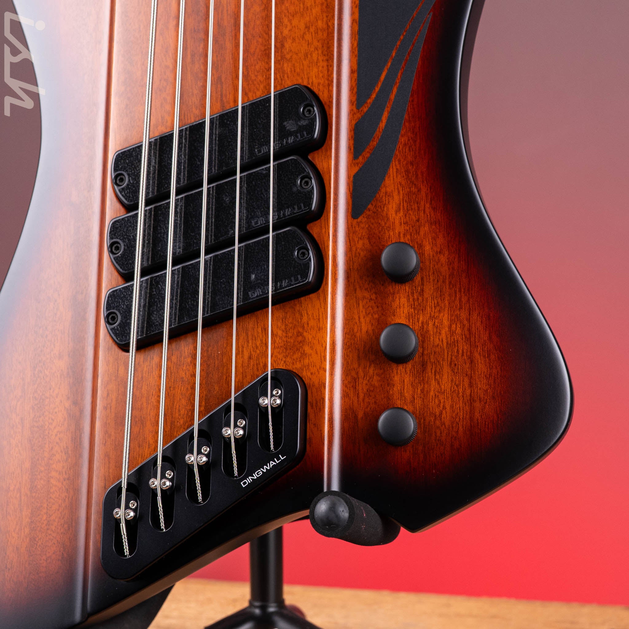 Dingwall D-Roc 5-String Bass Guitar Matte Vintageburst – Ish Guitars
