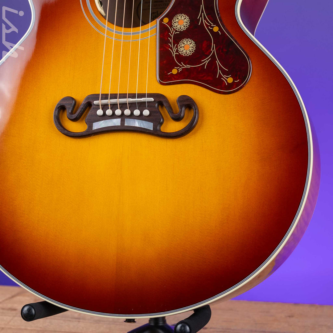 2022 Gibson SJ-200 Standard Acoustic-Electric Guitar Autumnburst