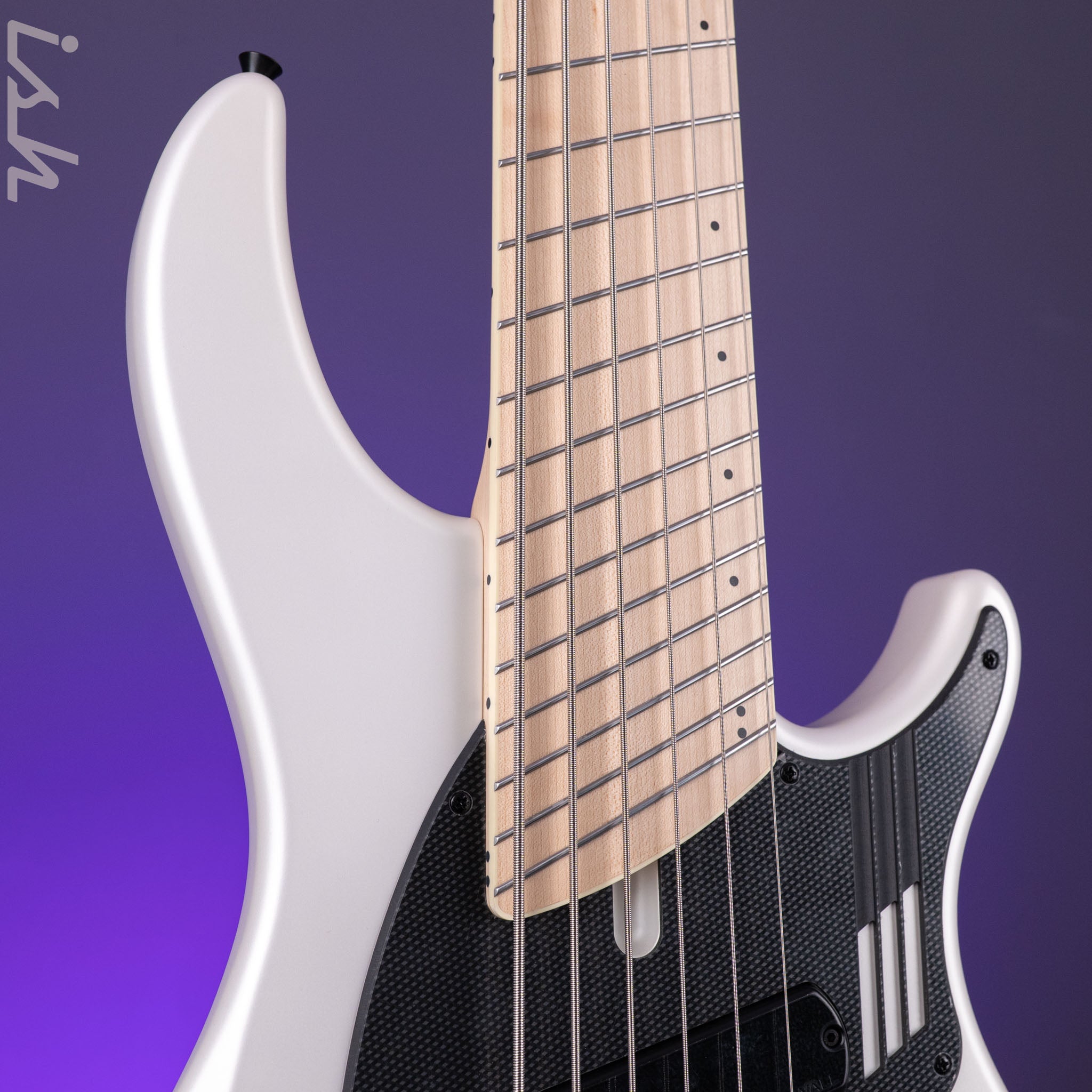 Dingwall NG-3 6-String Bass Matte Ducati Pearl White – Ish Guitars