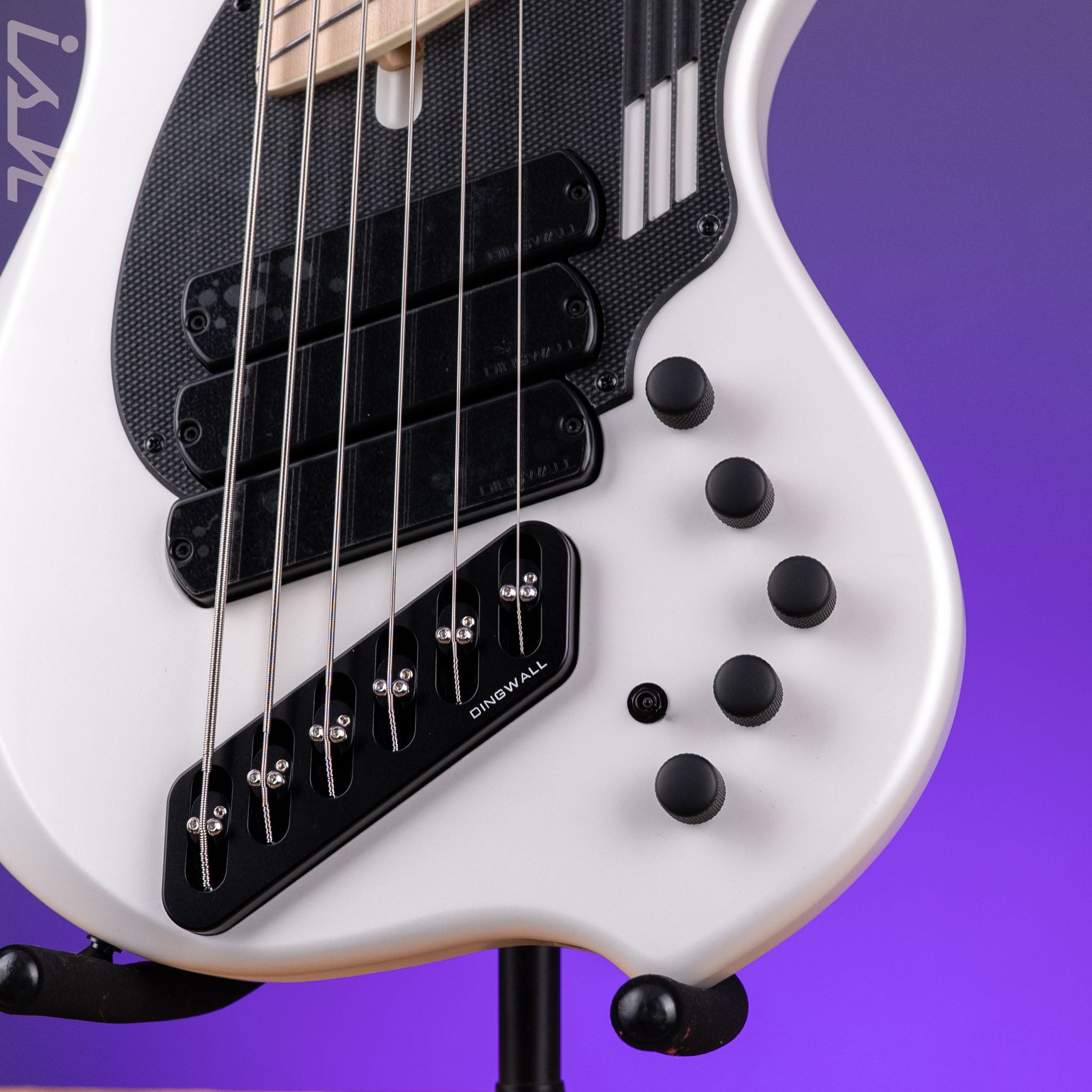 Dingwall NG-3 6-String Bass Matte Ducati Pearl White – Ish Guitars