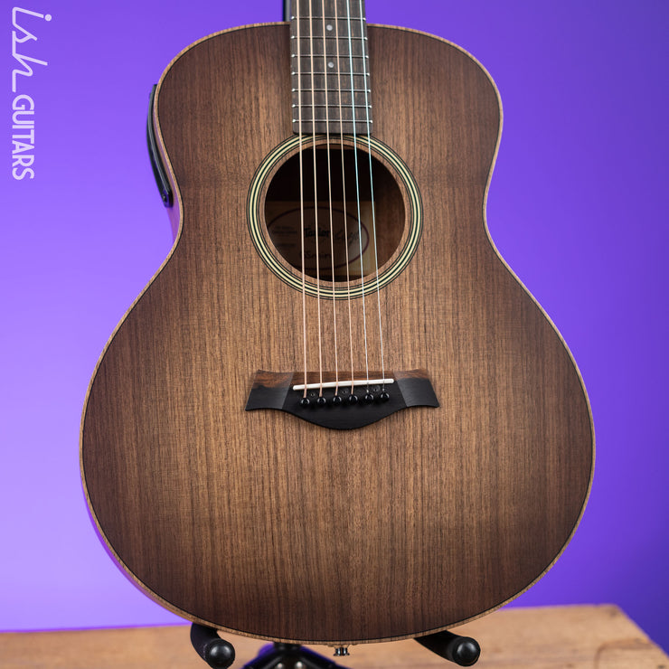 Taylor GS Mini-e Walnut Special Edition Acoustic-Electric Guitar