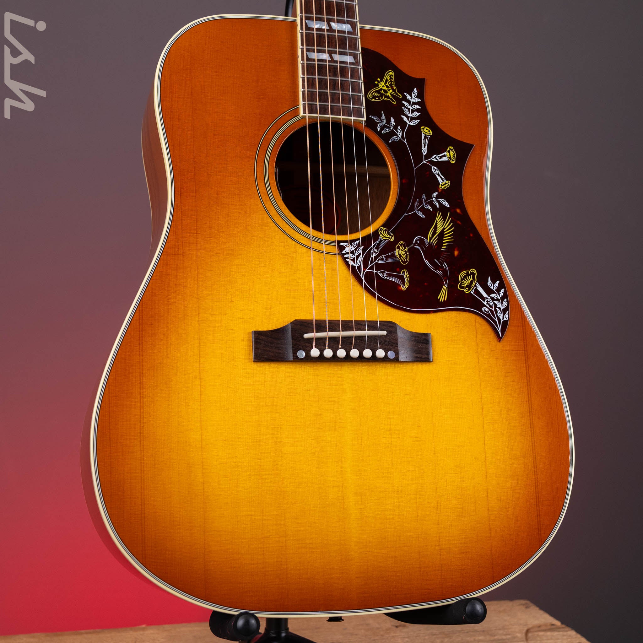 2023 Gibson Hummingbird Heritage Cherry Sunburst