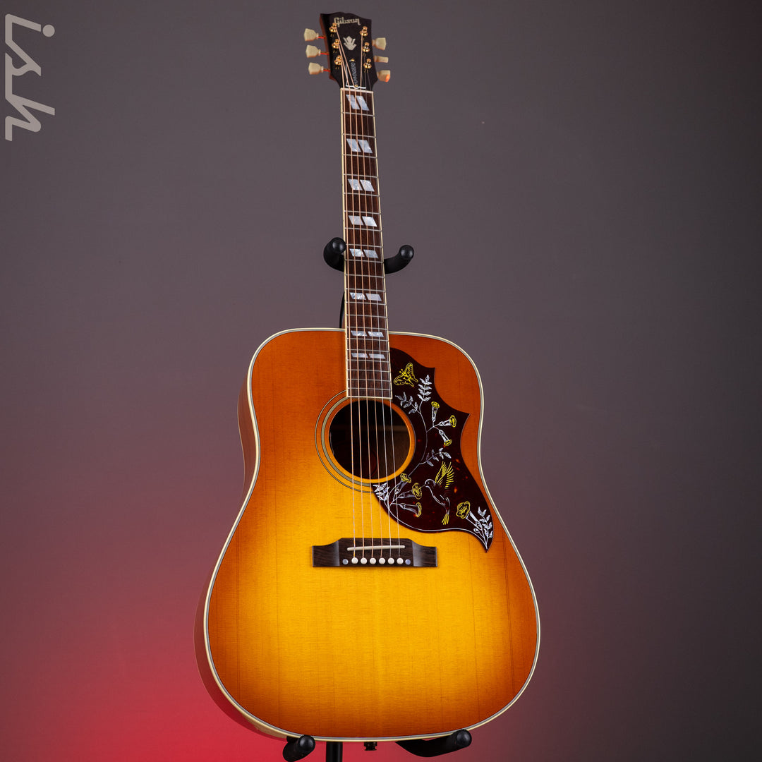 2023 Gibson Hummingbird Heritage Cherry Sunburst