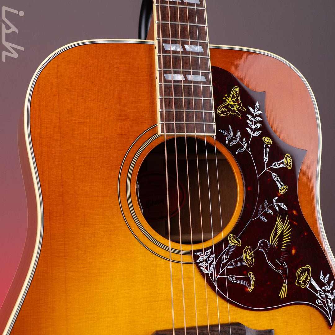 2023 Gibson Hummingbird Heritage Cherry Sunburst