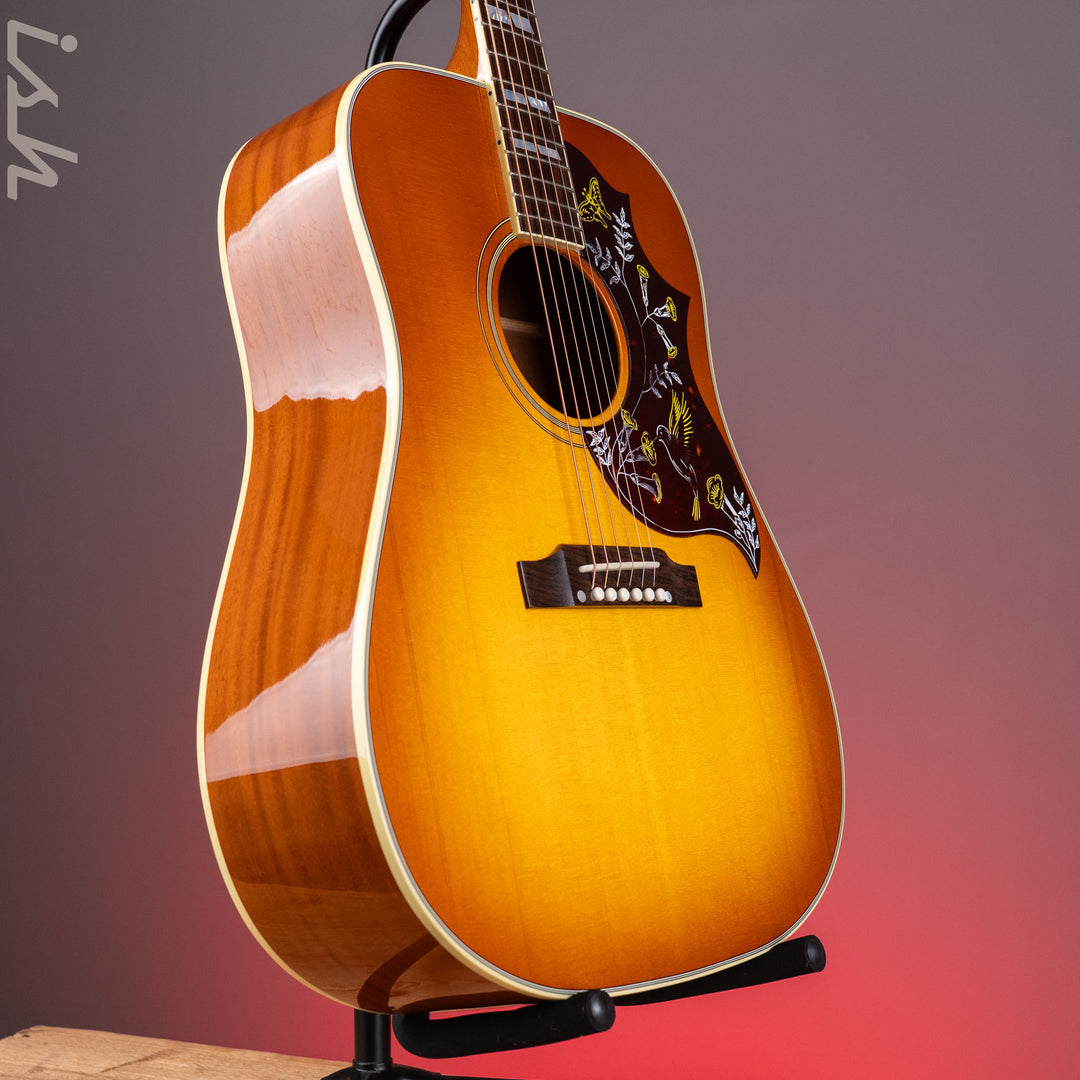 2023 Gibson Hummingbird Heritage Cherry Sunburst