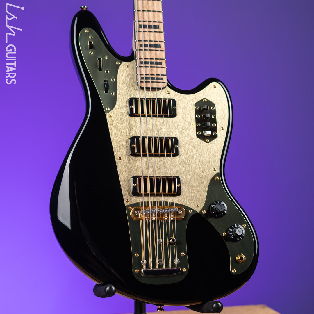 Bilt Relevator Bass VI 6-String Bass Guitar Black w/ Gold Plates