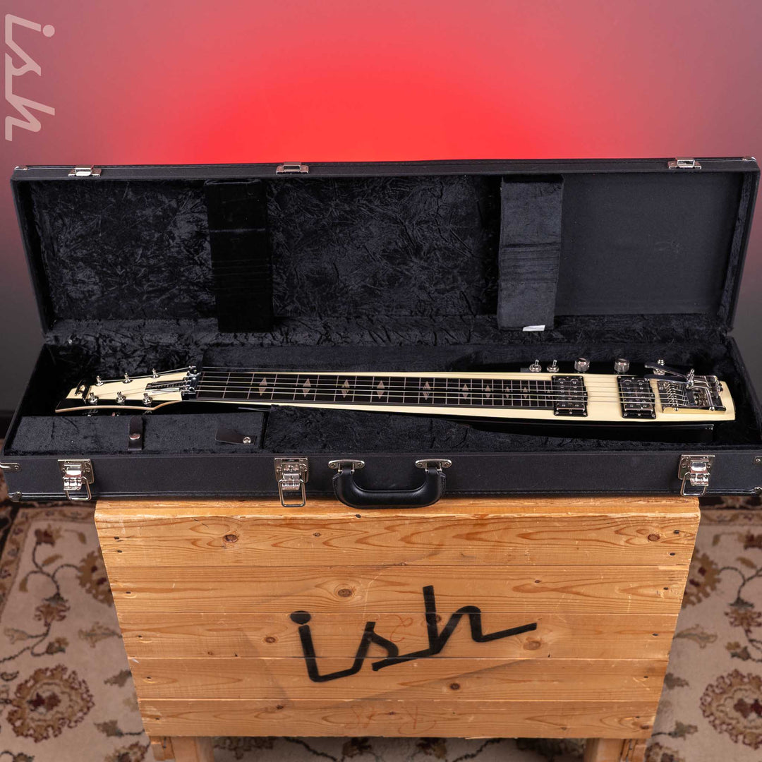 2023 Duesenberg Lapsteel Black/Ivory