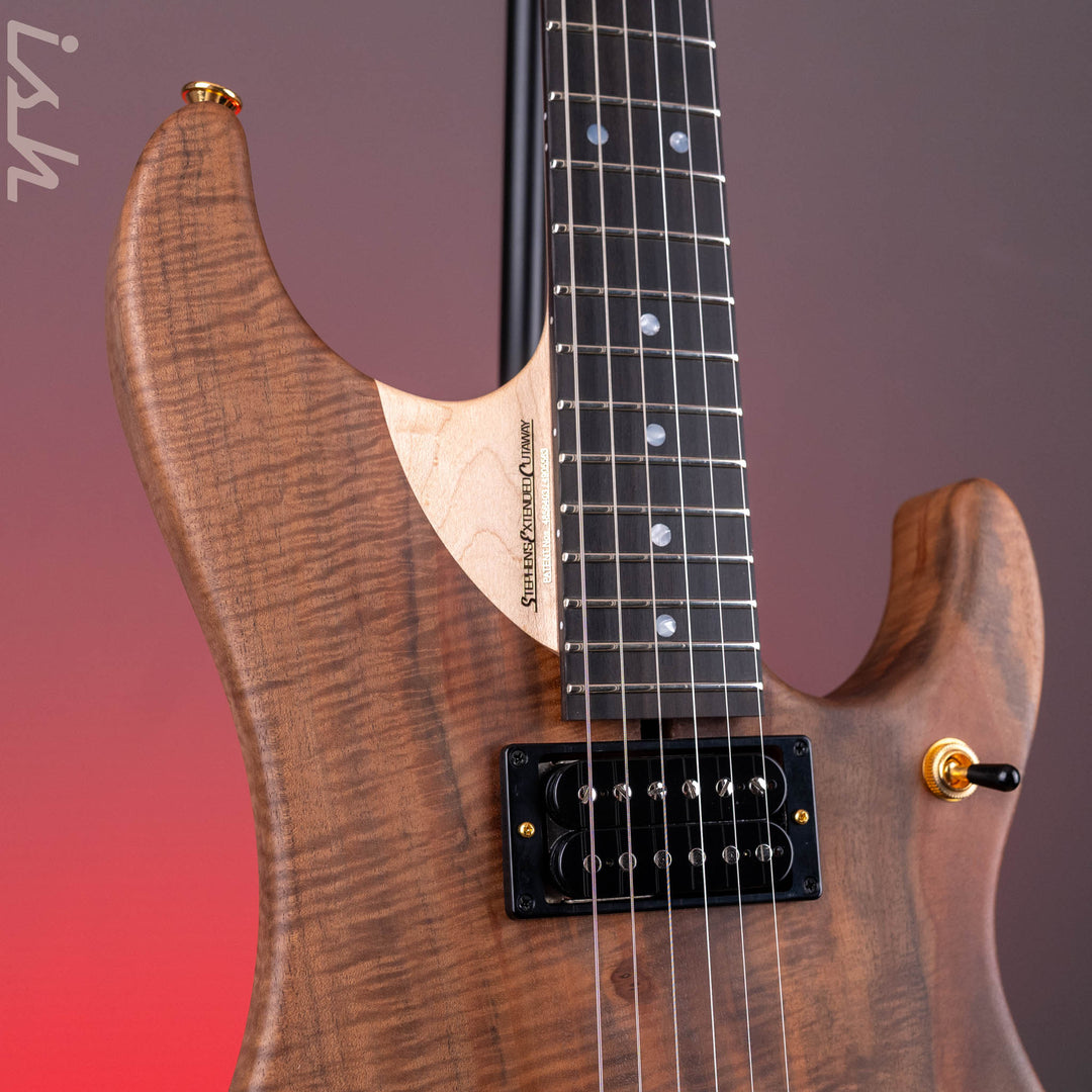 Washburn Nuno Bettencourt Signature Model Claro Walnut