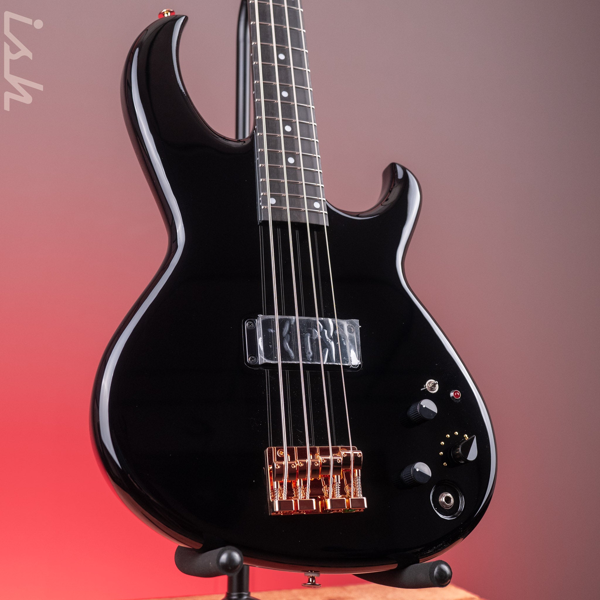 Aria Pro II SB-1000 4-String Bass Black – Ish Guitars
