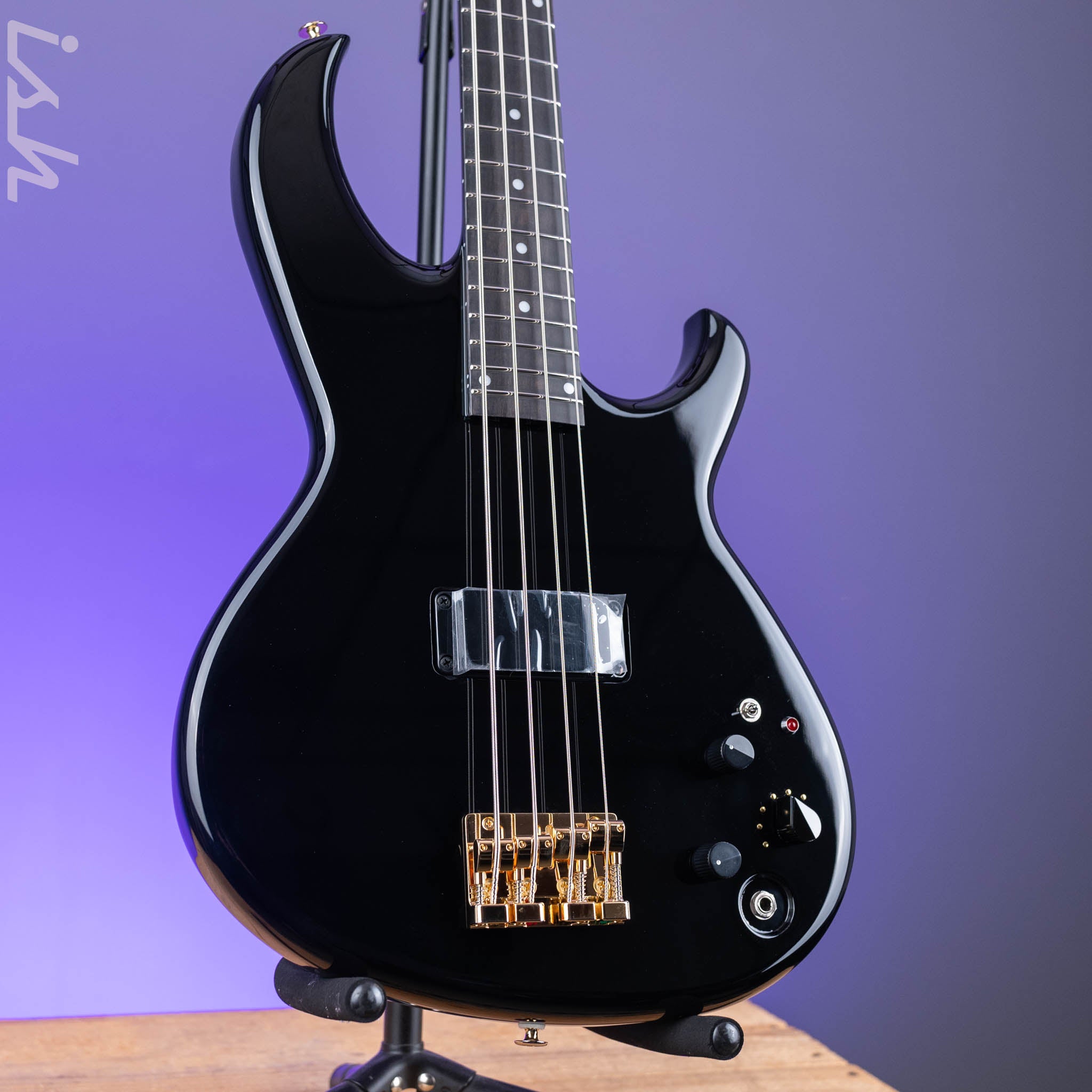 Aria Pro II SB-1000 4-String Bass Black – Ish Guitars