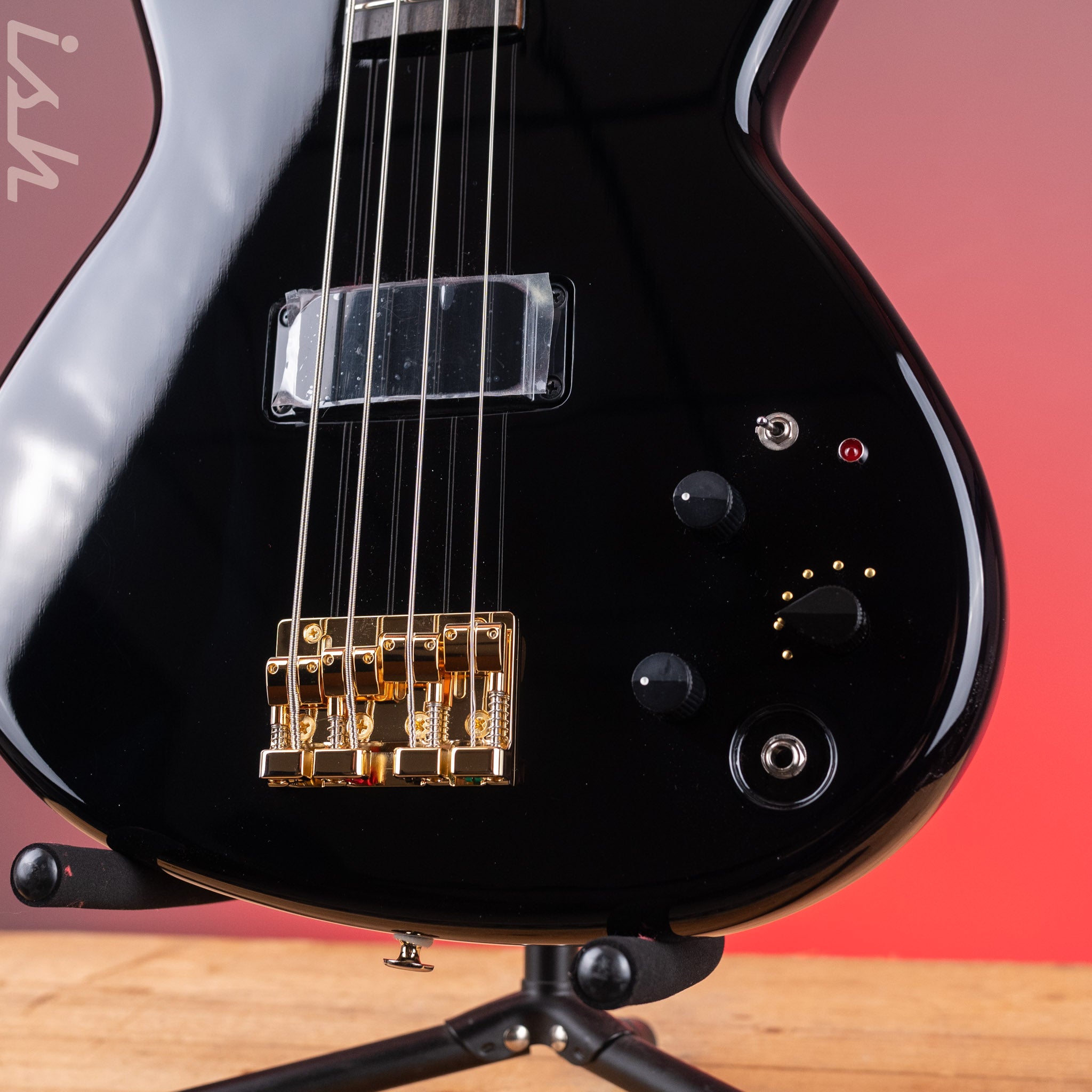 Aria Pro II SB-1000 4-String Bass Solid Black – Ish Guitars