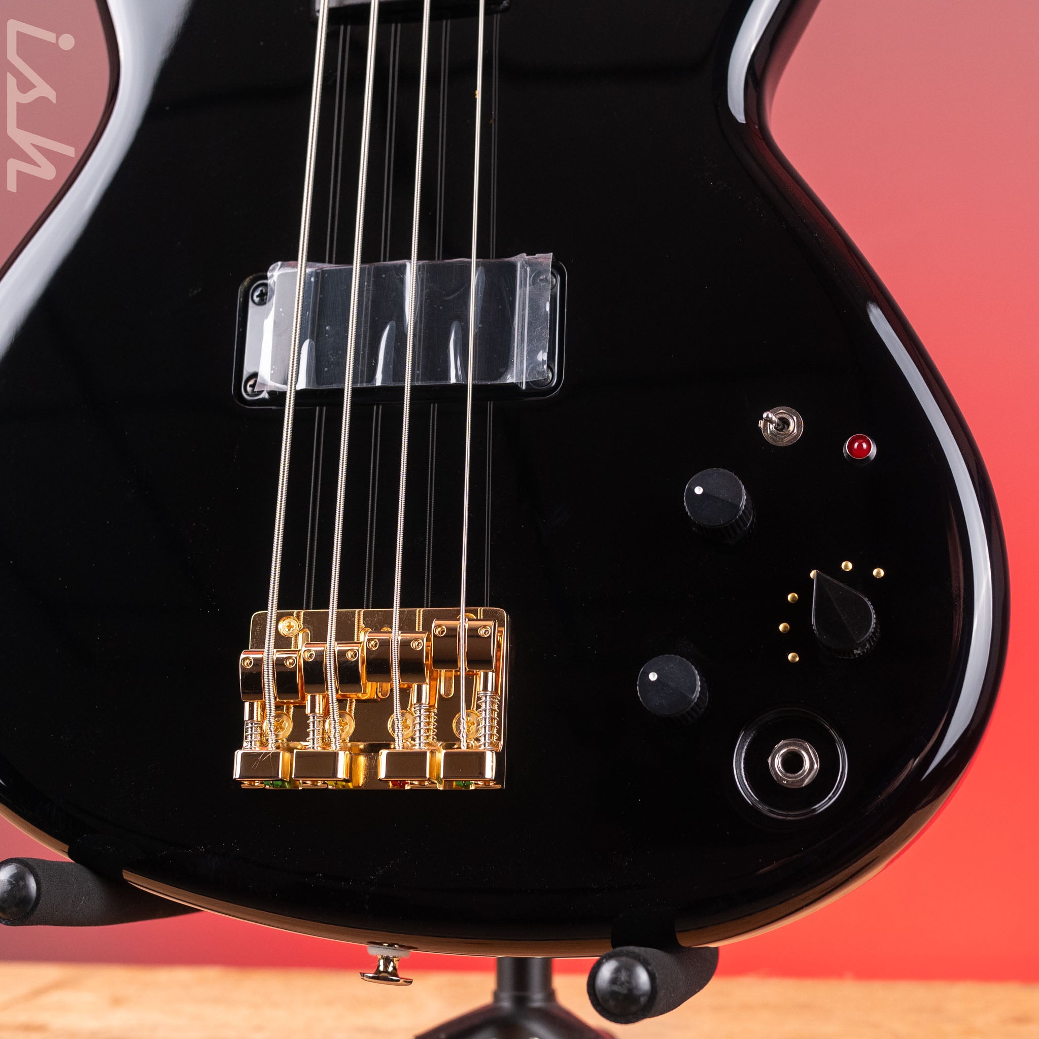 Aria Pro II SB-1000 4-String Bass Solid Black – Ish Guitars