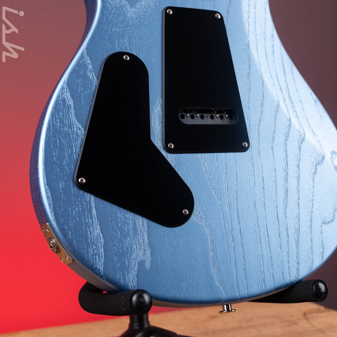 PRS CE 24-08 Swamp Ash Limited Edition Frost Blue Metallic