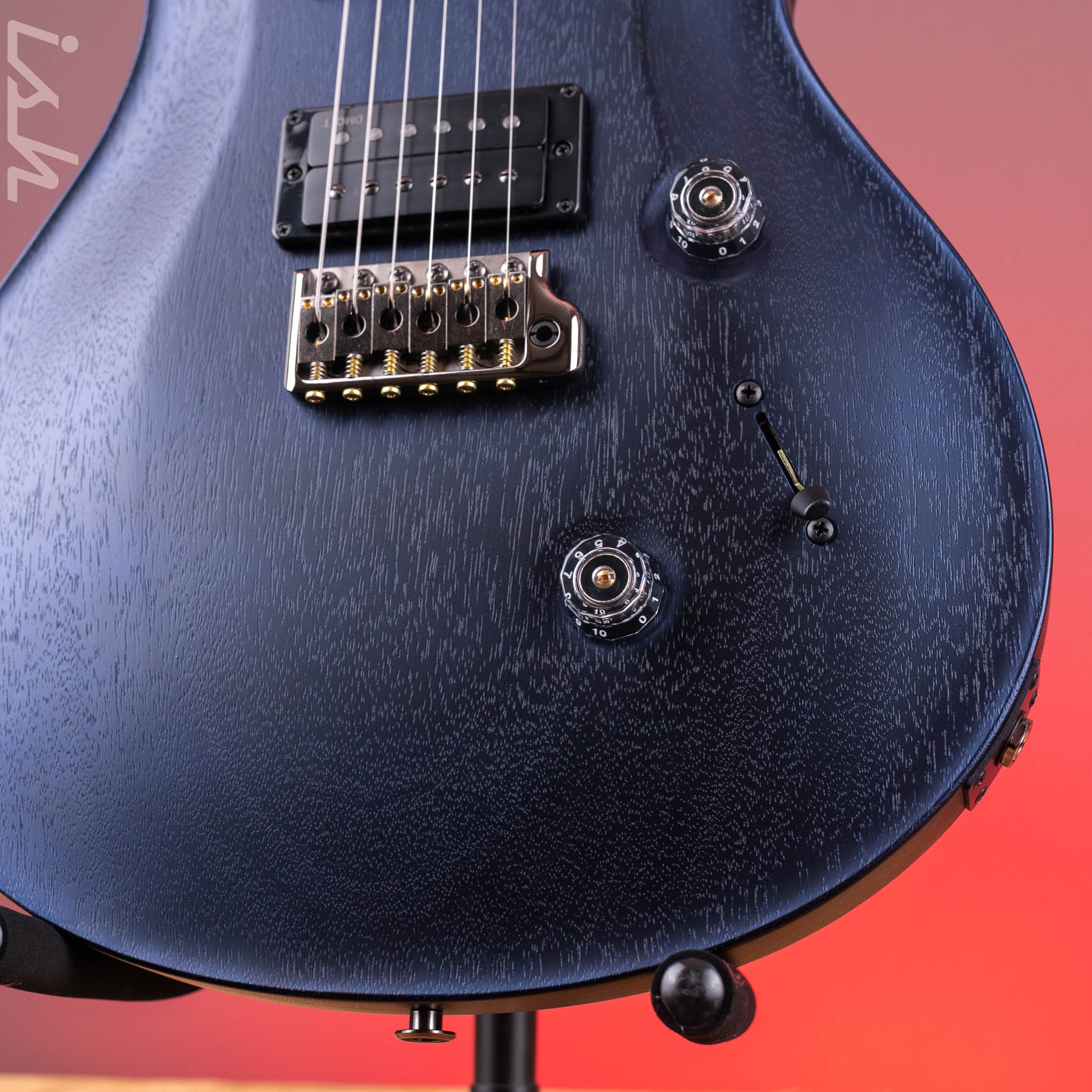 PRS Standard 24 Satin Pearl Black – Ish Guitars