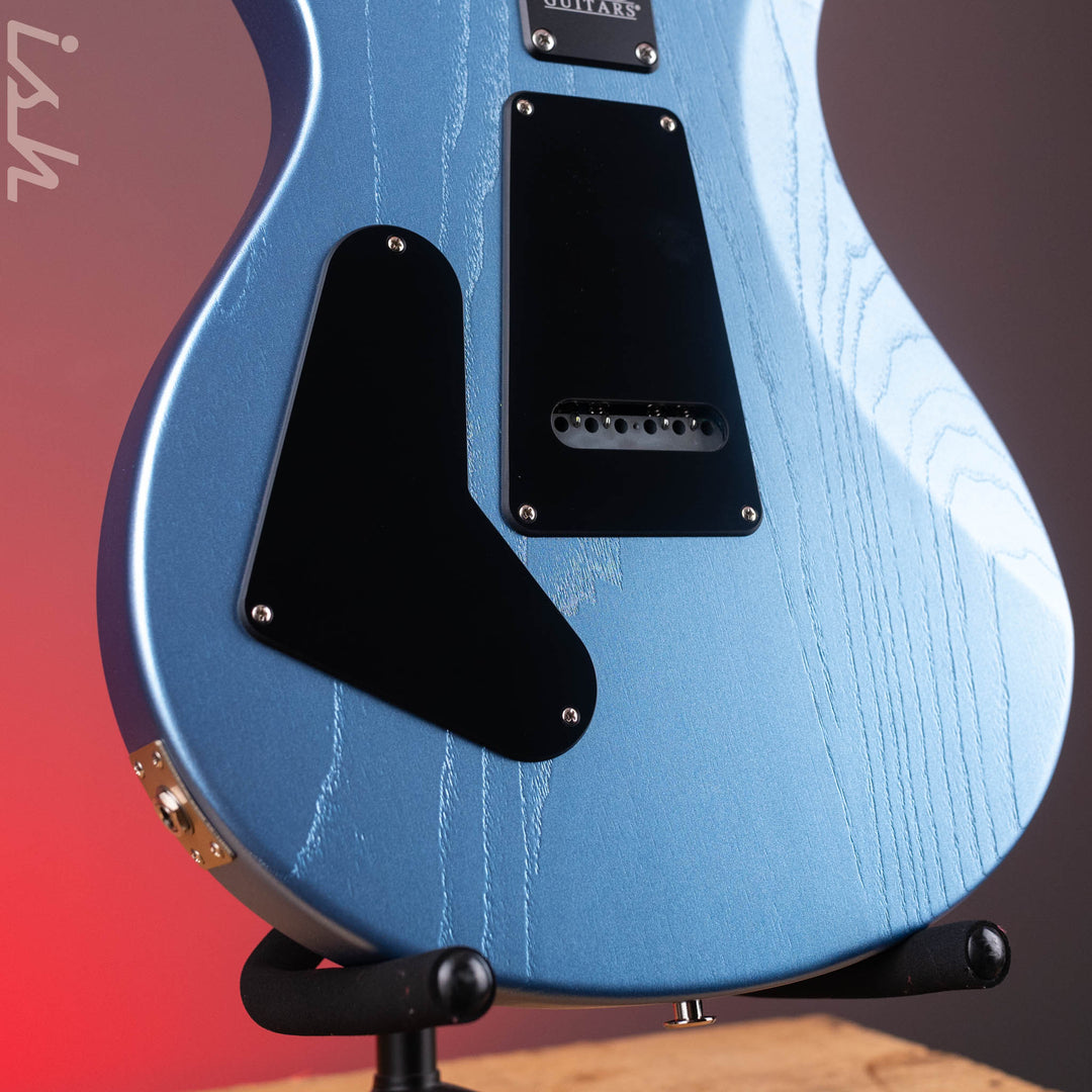 2025 PRS CE 24-08 Limited Edition Swamp Ash Frost Blue Metallic