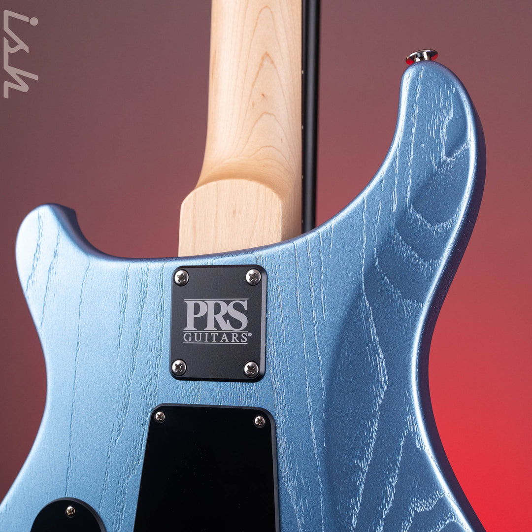 2025 PRS CE 24-08 Limited Edition Swamp Ash Frost Blue Metallic
