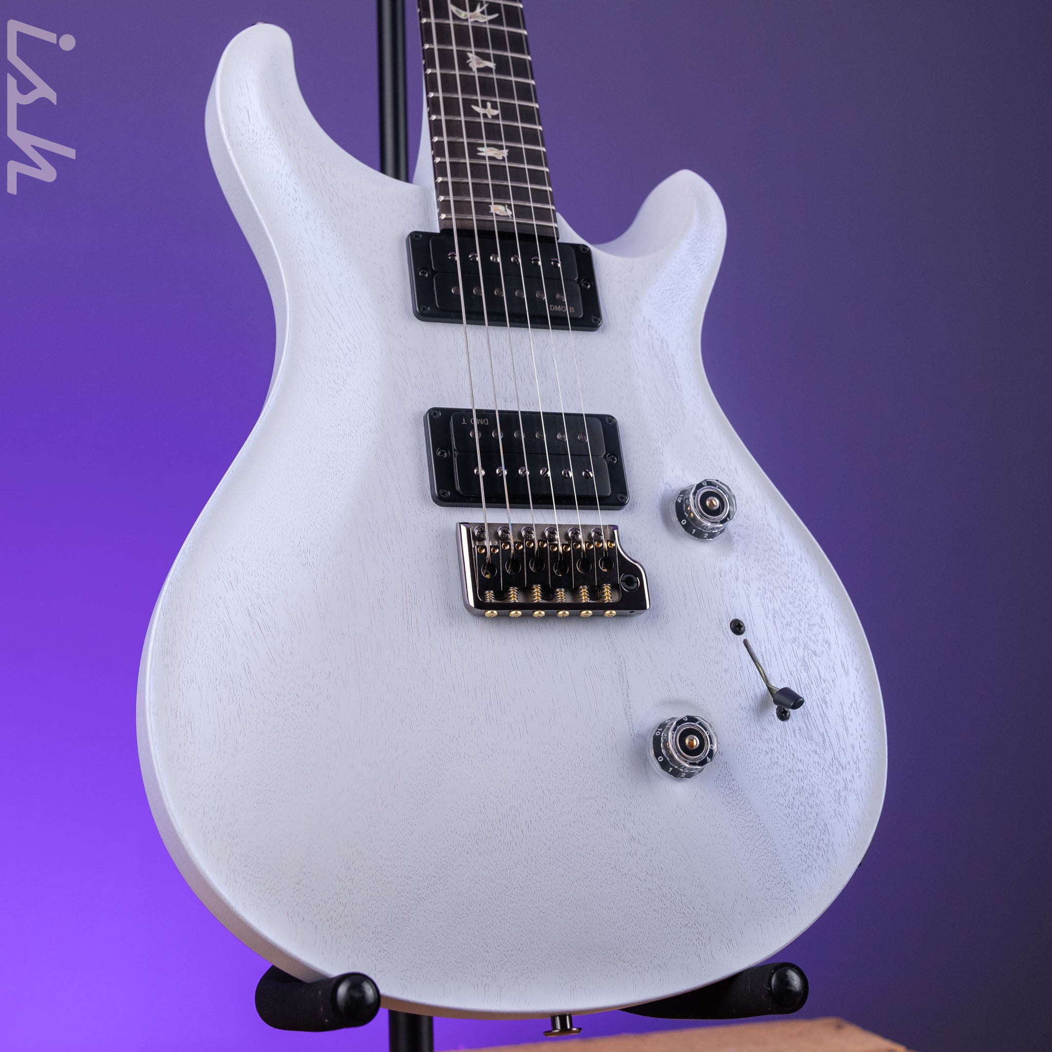 PRS Standard 24 Satin Pearl White – Ish Guitars
