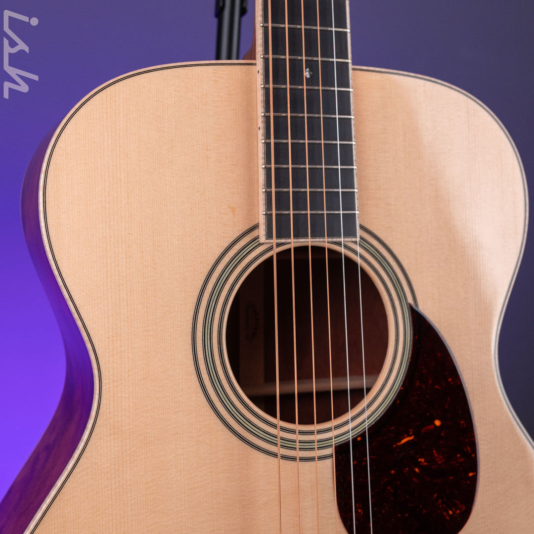 2022 Martin Custom Shop OM-28 Acoustic Guitar Quilted Bubinga Natural