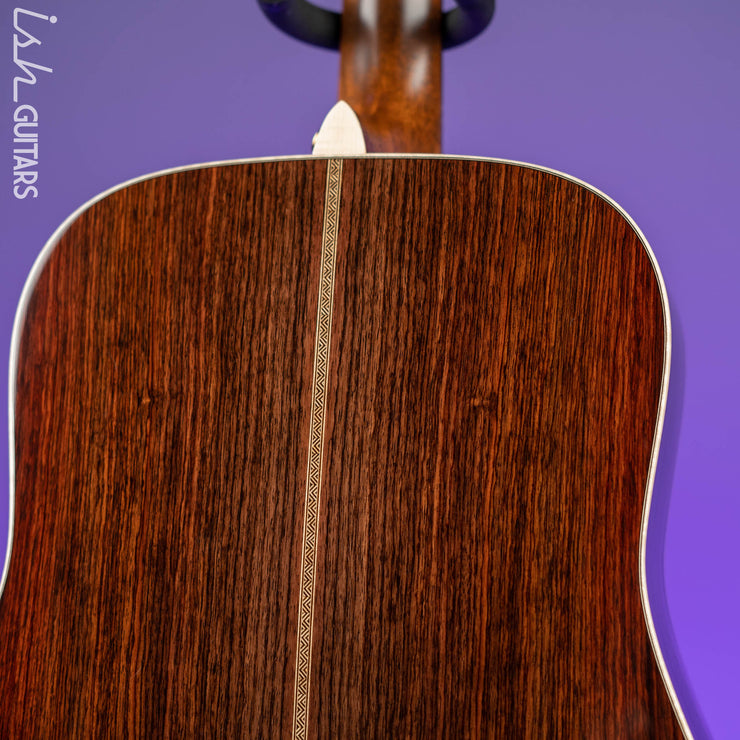 Martin D-28E Modern Deluxe Acoustic-Electric Natural