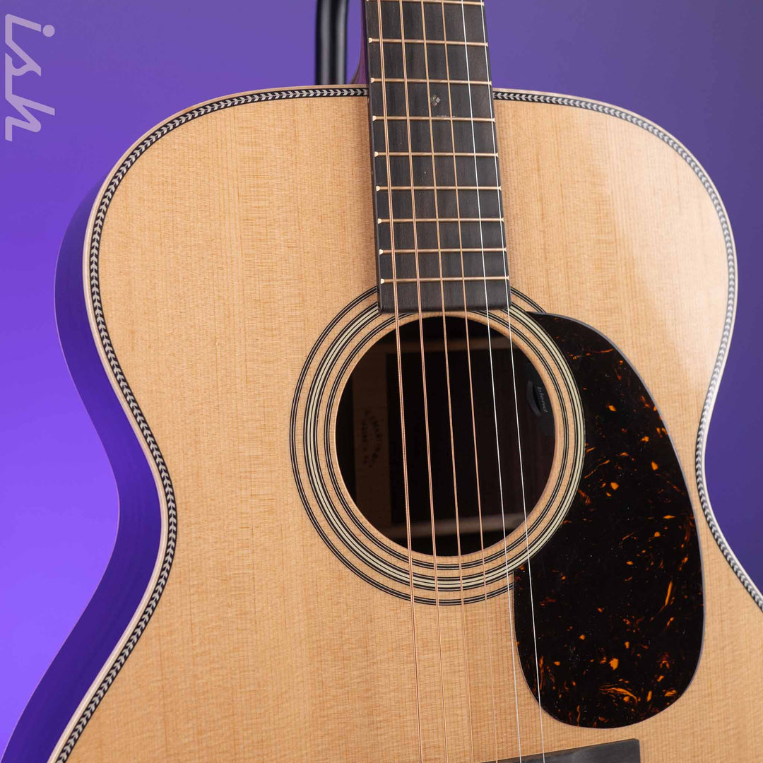 2024 Martin 000-28E Modern Deluxe Acoustic Guitar Natural