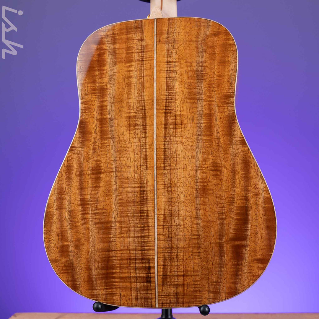 Martin Custom Shop D-28 Style Dreadnought Acoustic Guitar Highly Flamed Koa