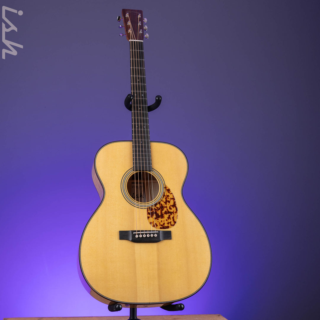Martin Custom Shop OM-28 Style European Spruce w/ Curly Ash Back &amp; Sides