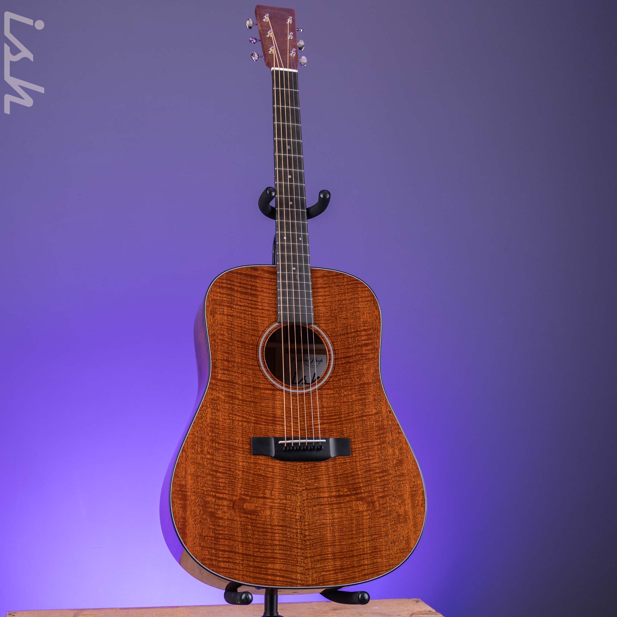 Martin Custom Shop D-18 Style Dreadnought Flamed Mahogany – Ish