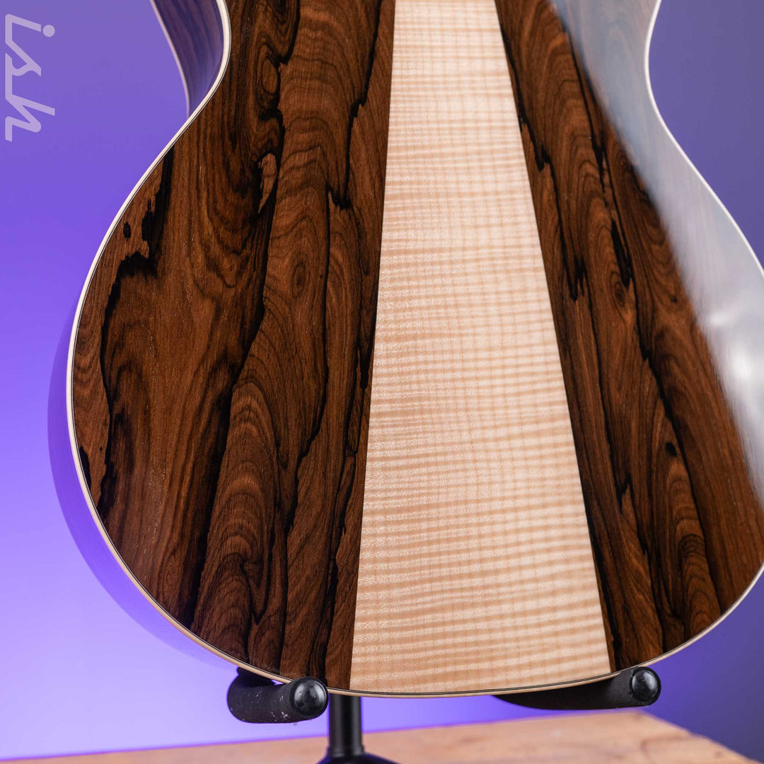Martin Custom Shop GP-28 Style Grand Performance Bearclaw Sitka Spruce