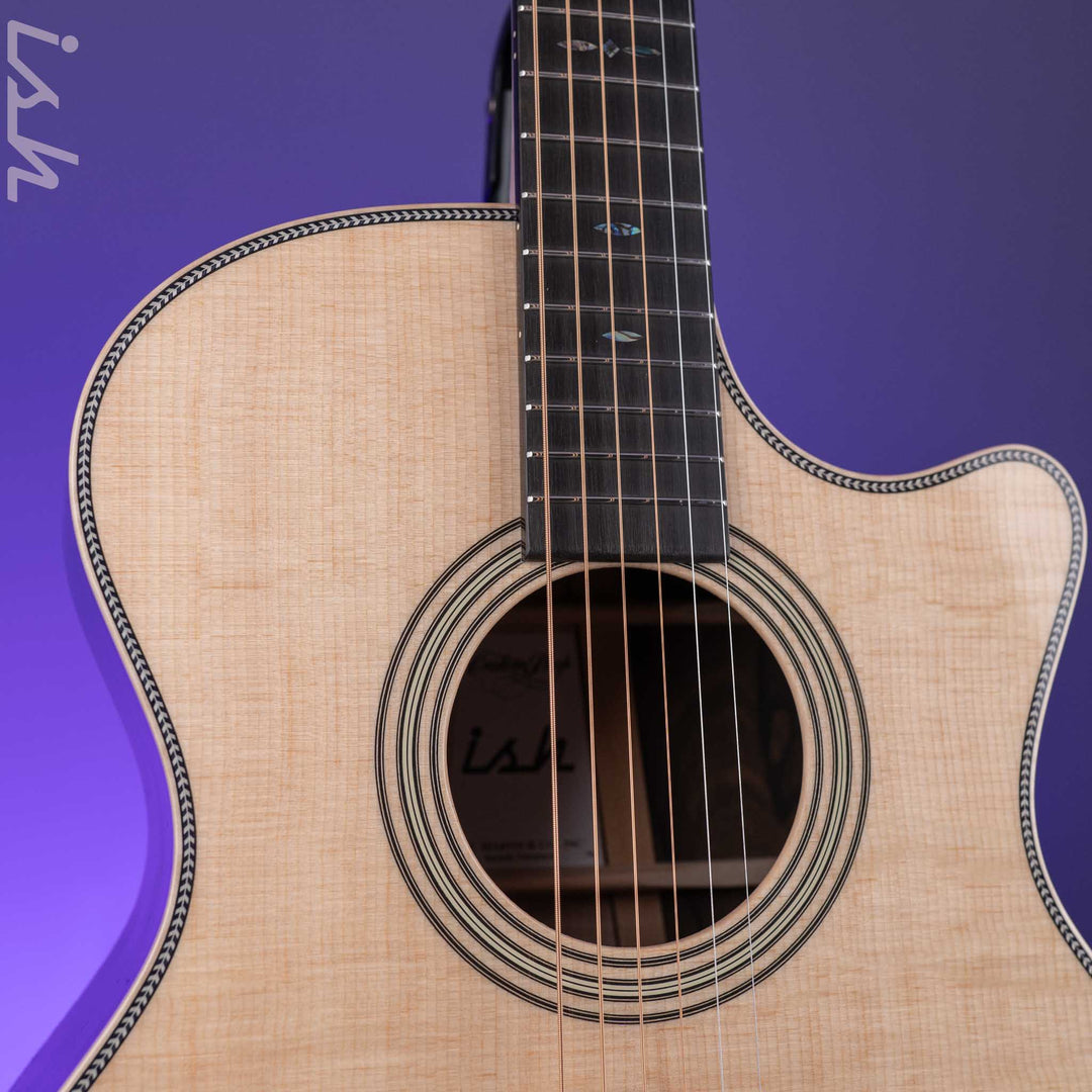 Martin Custom Shop GP-28 Style Grand Performance Bearclaw Sitka Spruce