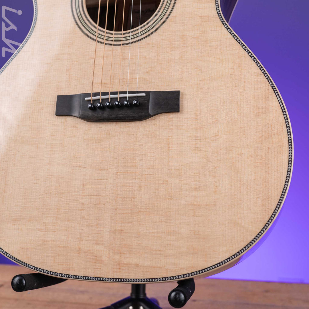 Martin Custom Shop GP-28 Style Grand Performance Bearclaw Sitka Spruce