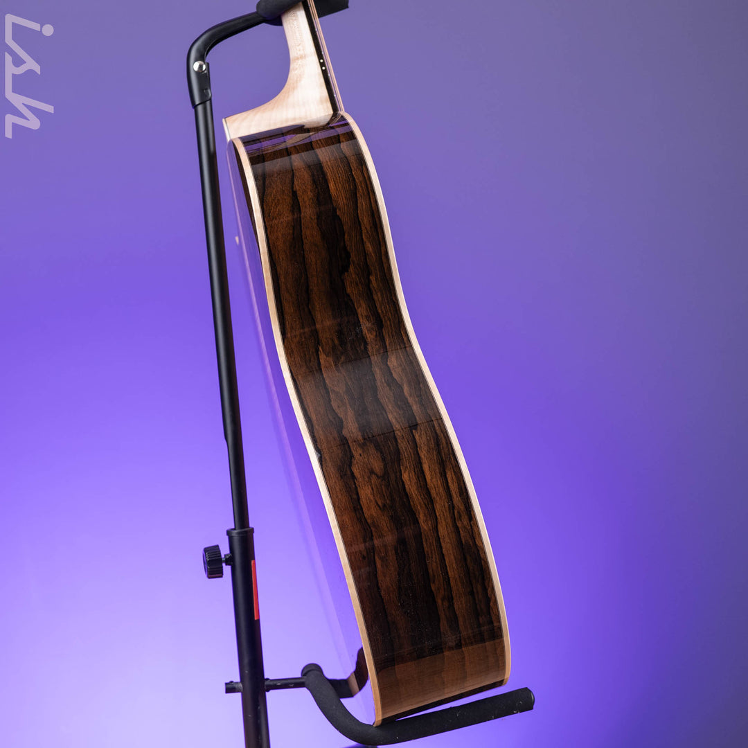 Martin Custom Shop GP-28 Style Grand Performance Bearclaw Sitka Spruce