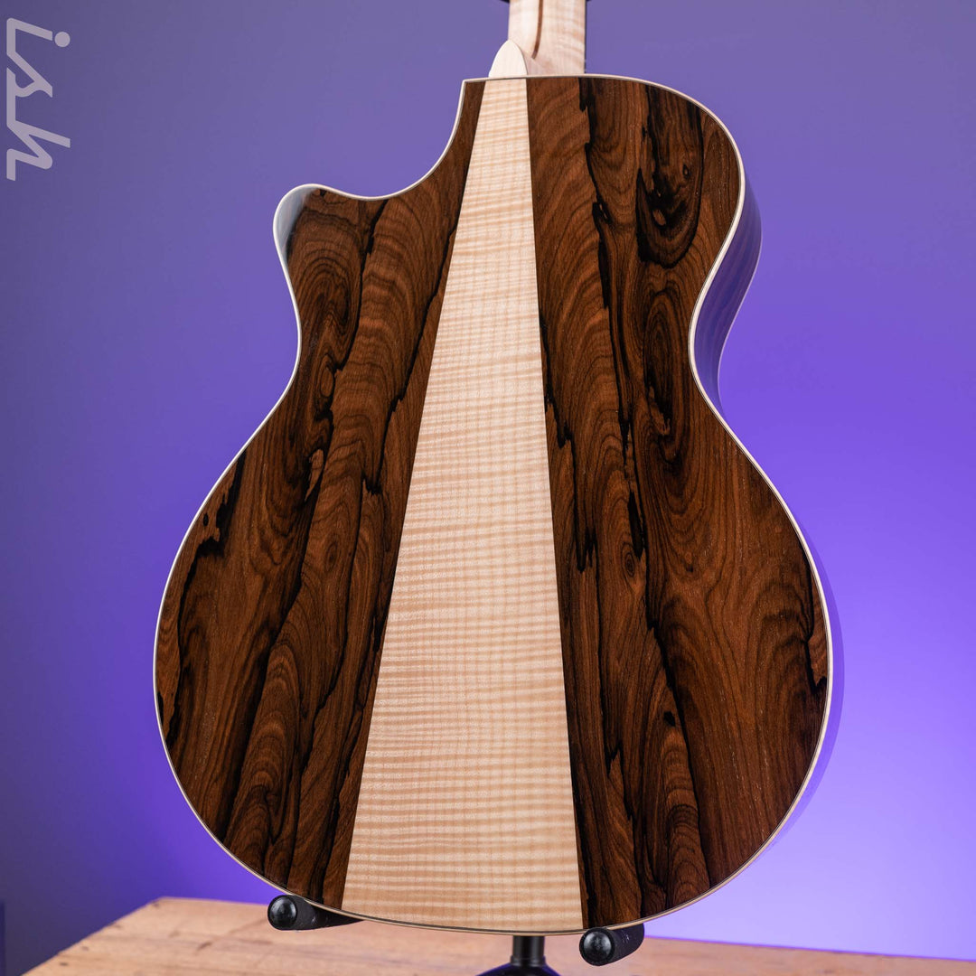 Martin Custom Shop GP-28 Style Grand Performance Bearclaw Sitka Spruce