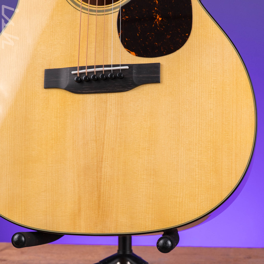 Martin Custom Shop 000-18 Limited Edition Adirondack Spruce Goden Era Bracing