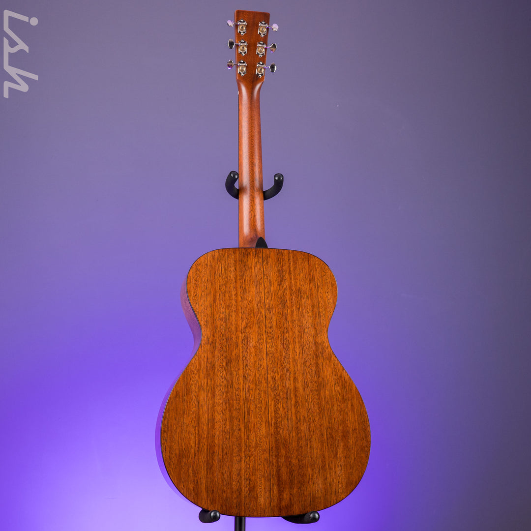 Martin Custom Shop 000-18 Limited Edition Adirondack Spruce Goden Era Bracing